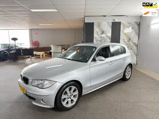 BMW 1-serie 116i High Executive,Airco,Cruise,Parksensoren,Key&Go,N.A.P,2 sleutels+Boekjes,Nette staa