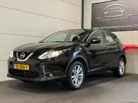 Nissan Qashqai 1.2 Acenta Cruise Control, Parkeersensoren, Trekhaak, Airco, Elektrische Ramen, LED, 