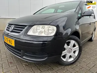 Volkswagen Touran 16V FSI Business Automaat NL auto.....