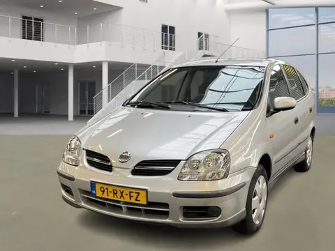 Nissan Almera Tino 1.8 Visia/ LAAG KM