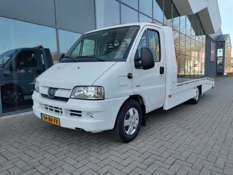 PEUGEOT BOXER 350LL 2.8 HDI oprijwagen 1250KG Tijhof 