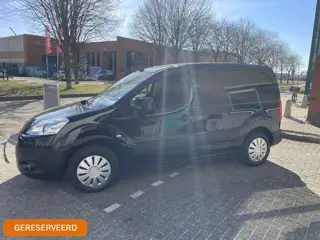 Peugeot Partner 122 1.6 HDI L1 XT KM 131658 NAP APK TM 27/03/2027 PARKEERSENSOREN NETTE AUTO ! EL.RA