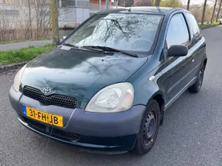 TOYOTA YARIS 1.0-16V VVT-I / INRUILKOOPJE / ZO MEE