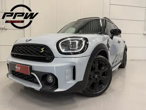 MINI Countryman 2.0 Cooper SE ALL4 Untamed PANO/H&K/HEAD-UP/CAMERA/18"BLACK/MEMORY/SFEER/UNION-FLAG 