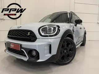 MINI Countryman 2.0 Cooper SE ALL4 Untamed PANO/H&K/HEAD-UP/CAMERA/18"BLACK/MEMORY/SFEER/UNION-FLAG 