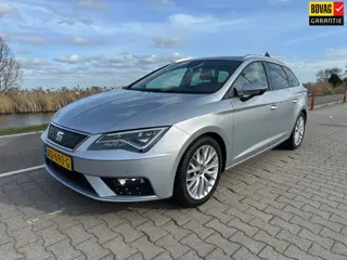 Seat Leon ST 1.0 EcoTSI Style Business Intense, Trekhaak, Led, Carplay, Cruisecontrol, PDC
