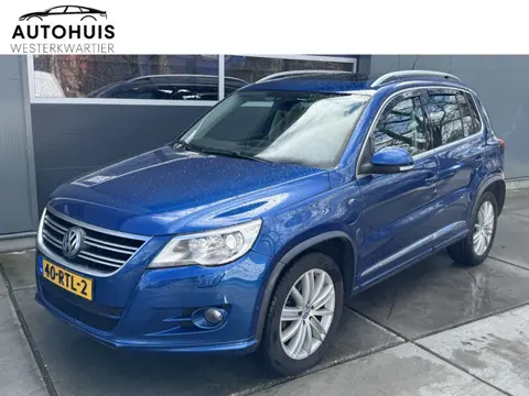 Volkswagen Tiguan 2.0 TSI 200pk DSG Sport&Style R-line 4Motion Panoramadak Trekhaak Navigatie Camera