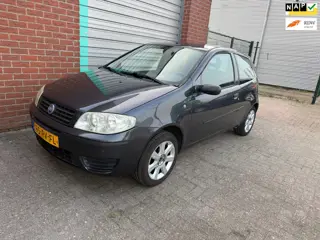 Fiat Punto 1.2 Sound 3-drs Airco! Bj:2004 NAP!