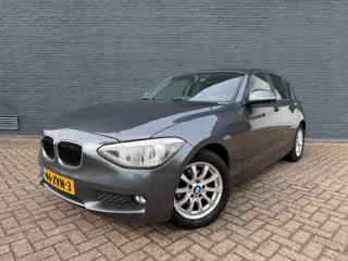 BMW 1-serie 116i Upgrade Edition (bj 2013, automaat)