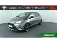 Toyota Yaris 1.5 Hybrid Bi-Tone