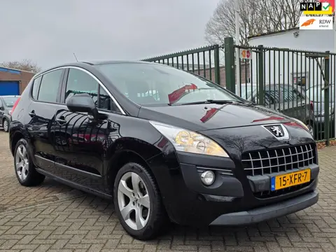 Peugeot 3008 1.6 THP Active Automaat carplay panorama dak navigatie parkeer sensor trekhaak cruis co