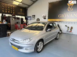Peugeot 206 1.4-16V XS INRUIL MOGELIJK