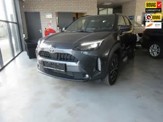 Toyota Yaris Cross 1.5 Hybrid 130 Dynamic,stoel en stuurverwarming,navi, sensoren,camera,etc