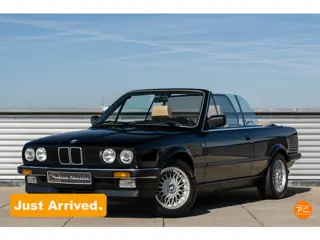 BMW 3-serie Cabrio 325i E30 | 31.000KM | Swiss-delivered | First paint | Full documentation