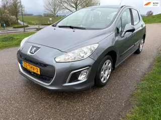 Peugeot 308 1.4 VTi Access Nieuwe APK Trekhaak top