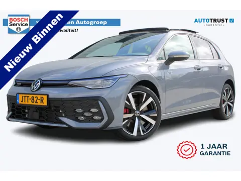 Volkswagen Golf 1.5 eHybrid GTE | Panorama dak | Stoel/Stuur verwarming | 360° Camera | Schuif/Kante