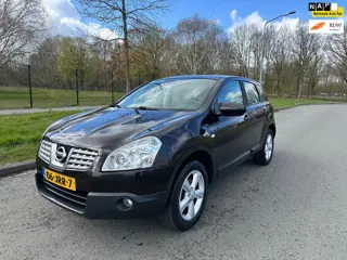 Nissan Qashqai 2.0 Acenta prachtige auto met maar 143000 dkm op teller