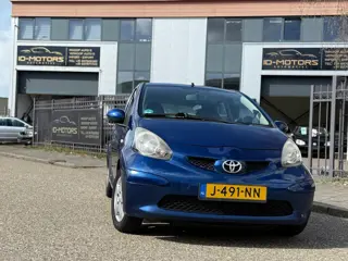 Toyota Aygo 1.0-12V nap apk airco toerenteller nieuwe koppeling