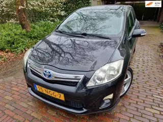 Toyota Auris 1.8 Full Hybrid Dynamic EXPORT/HANDEL