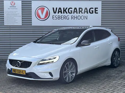 Volvo V40 2.0 T3 Nordic+ R-DESIGN NAVI/CAM,PANO,LEER,MEM.STOELEN