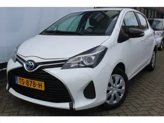 Toyota Yaris 1.5 Hybrid Business Plus (bj 2016, automaat)