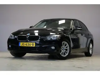 BMW 3-serie 318i Essential | Automaat|Leder|