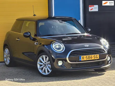 Mini Mini 1.5 Cooper Pepper / AUT / 136 Pk / Navi / CARPLAY / Ecc / Elek Pakket / Cruise Control / L