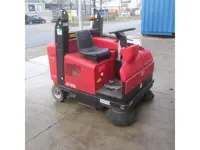 RCM Veegmachine zit-veeg Otto . (bj 2012)