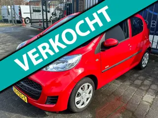 Peugeot 107 1.0-12V Millesim 200 / AIRCO / 5-DEURS / TOERENTELLER / NAP!!