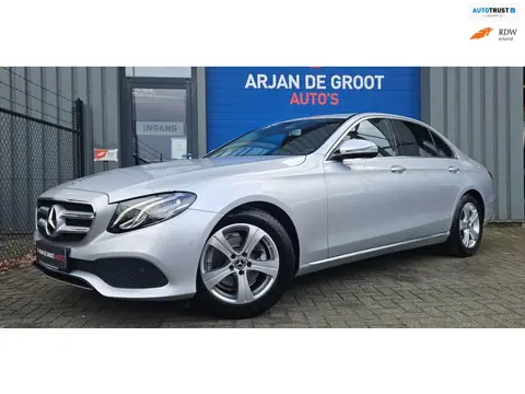 Mercedes-Benz E-klasse 200 Clima Cruise Navi Sfeer Camera LED PDC V+A