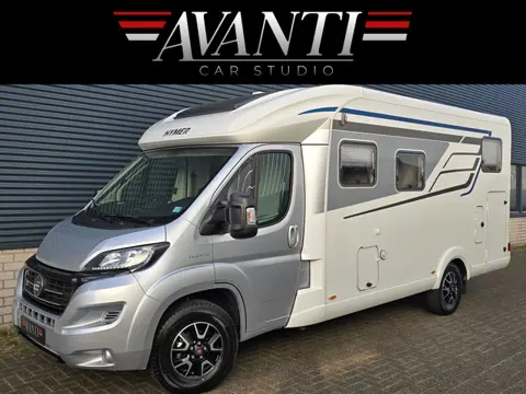 Hymer TRAMP GL 578 AMBITION 130 PK SLECHTS 29.972 KM DIGITALE ACHTERUITKIJKSPIEGEL LENGTEBEDDEN TV +