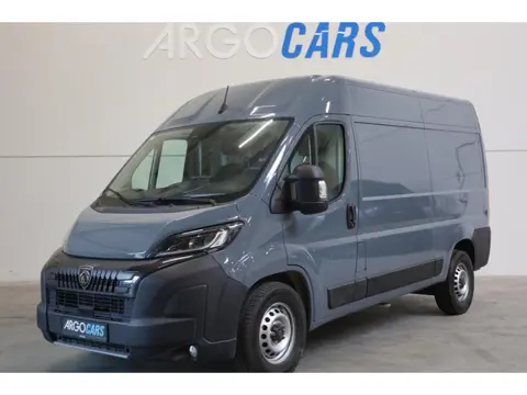 Peugeot Boxer 2.2 BlueHDi 180PK AUTOMAAAT LED CLIMA L2/H2 3.5t PDC CRUISE CONTR LEASE v/a €177 p.m.