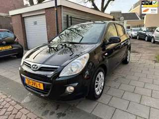 Hyundai I20 1.2i handgeschakeld betrouwbaar & direct rijden!