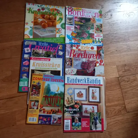 Handwerken : div. borduren , kruissteken