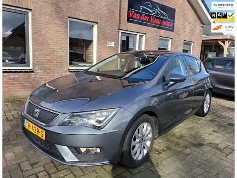 Seat Leon 1.0 EcoTSI Style. 1ste eigenaar, dealer onderhouden. O.a. carplay, camera, cruise, navi. P