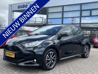 Toyota Yaris 1.5 Hybrid Dynamic Navigatie Led Koplampen Stoelverwarming Camera Clima Carplay Keyless