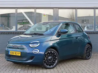Fiat 500 3+1 Icon Plus 42 kWh | pano dak | carplay | 17 inch