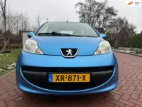 Peugeot 107 1.0-12V XR