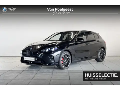 BMW 1 Serie M135 xDrive M Sportpakket Pro Premium Pack | Huisselectie