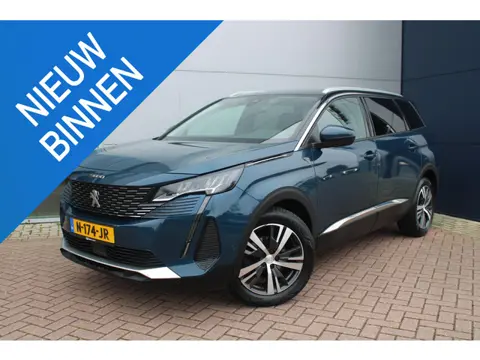 Peugeot 5008 1.2 PureTech 130pk Road Trip 7-zits Airco Navi Camera Carplay Nieuwstaat