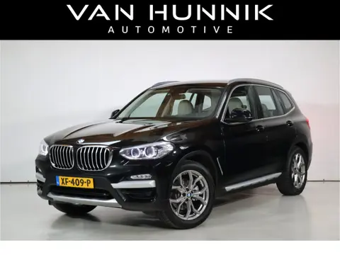 BMW X3 xDrive20i High Executive | Dealer Onderhouden | Cam | Sfeerverlichting