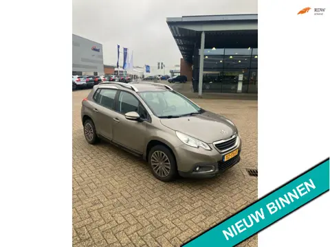 Peugeot 2008 1.2i 110pk Urban 129.000km. Airco Cruise Trekhaak 1270kg.