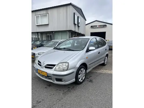 Nissan Almera Tino 1.8 Acenta Airco,Navigatie enz. Apk 26-08-2026 Nette en goed rijdende Nissan.