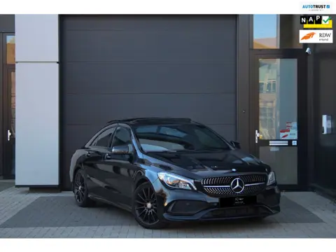 Mercedes-Benz CLA-klasse AMG Pakket - Pano - Carplay - Goed Onderhouden - Garantie
