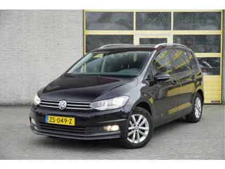 Volkswagen Touran 1.0 TSI Highline 7-Persoons! BJ2019 Lmv 16" | Led | Pdc | Elek. achterklep | Achte