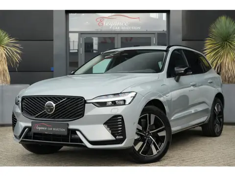 Volvo XC60 2.0 T6 Plug-in hybrid AWD FACELIFT Plus Dark 398pk Panoramadak/HarmanKardon/360Camera