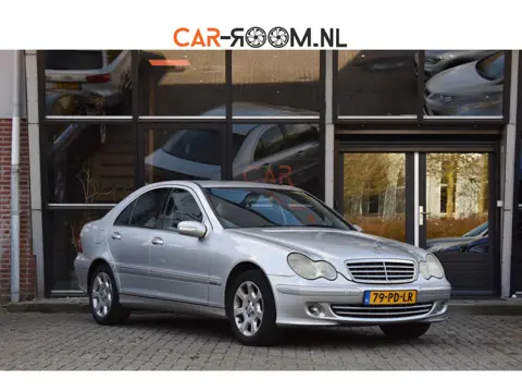 Mercedes-Benz C-klasse 180 K. Elegance Carplay Cruise