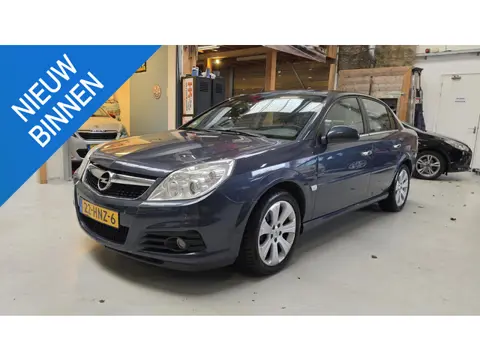 Opel Vectra 1.8-16V Executive Navi, Leer, Clima, Trekhaak, NAP, LMV,.....