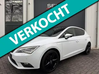 Seat LEON 1.2 TSI Style DSG Pano/Xenon/LED/18 Inch/Cruise/Climate/Stoelverwarming/Navigatie/Bluetoot