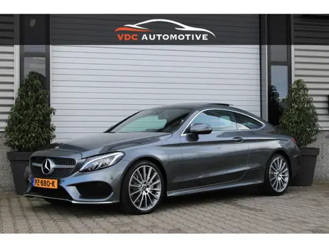 Mercedes-Benz C-Klasse Coupé 200 AMG Pano | Bruin Leder | Memory | 360 Camera | Dodehoekassistent | 